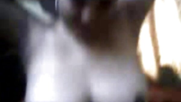Fesselnde Tussi wird von schwarzen Hengsten tittenfick anleitung brutal gefickt