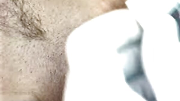 Diese geiler tittenfick sexverrückte Schönheit liebt es, vor dem Sex ins Gesicht gefickt zu werden